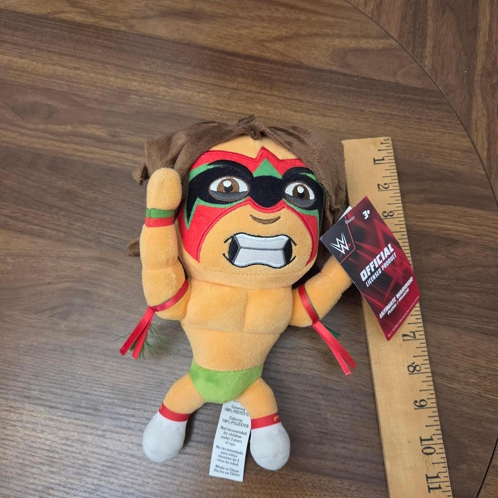 WWE Ultimate Warrior WM Exclusive plush 9' Wrestling